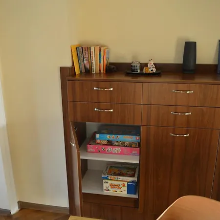 Daire Stunning 2bdr On Historic Location In Center