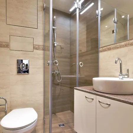 Stunning 2bdr On Historic Location In Center Sofia