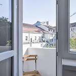 Stunning 2bdr On Historic Location In Center