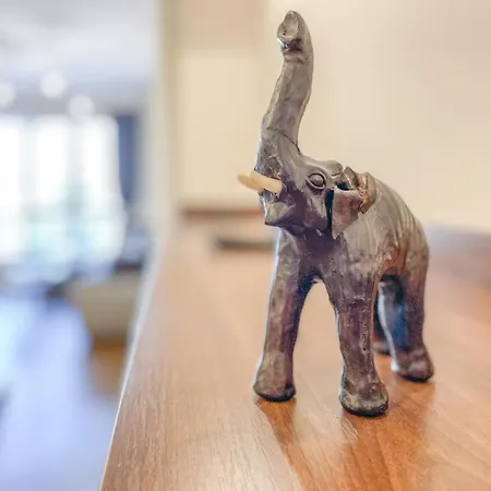 Διαμέρισμα Stunning 2bdr On Historic Location In Center