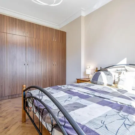 Stunning 2bdr On Historic Location In Center *