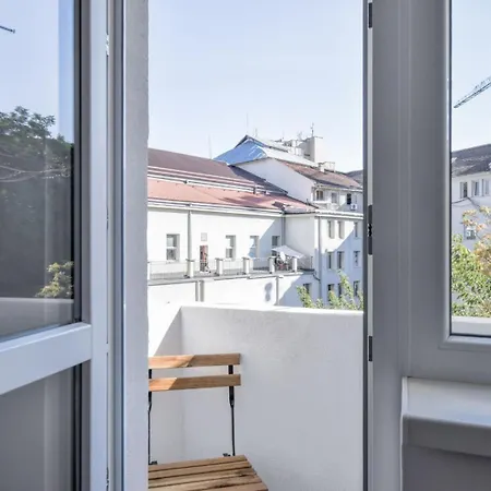 Stunning 2bdr On Historic Location In Center